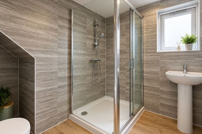 Room 8, 136, Glenny Road, Barking photo 4