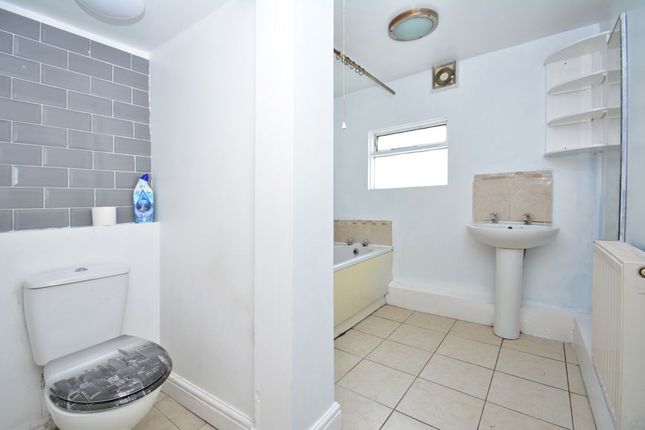 117, Invicta Road, Sheerness photo 5