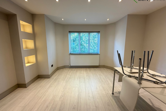 Flat 6, 2 Hillcrest Gardens, Esher photo 2