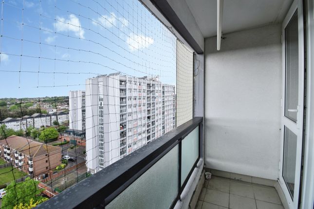 Flat 271/Sunset Court, Navestock Crescent, Woodford Green photo 4