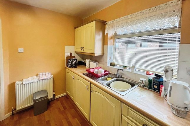 5, Rugby Road, Bedworth photo 3