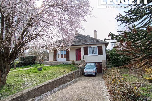 Thumbnail Villa for sale in Évaux-Les-Bains, Creuse, Nouvelle-Aquitaine