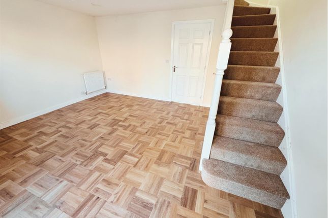 13, Elton Street, Corby photo 4