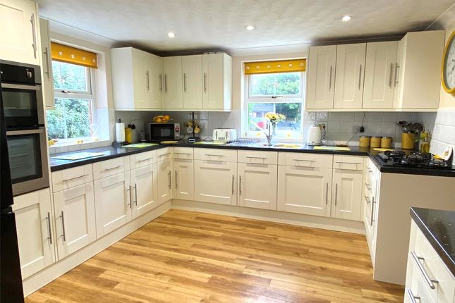 93a, Kings Hill, Bude photo 3