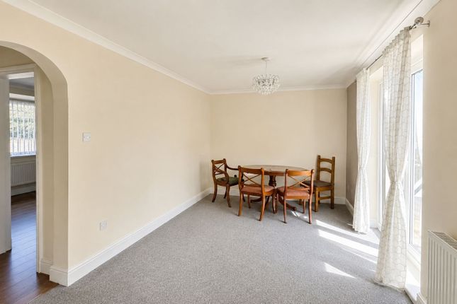14 Lime Tree Avenue, Pontefract photo 4