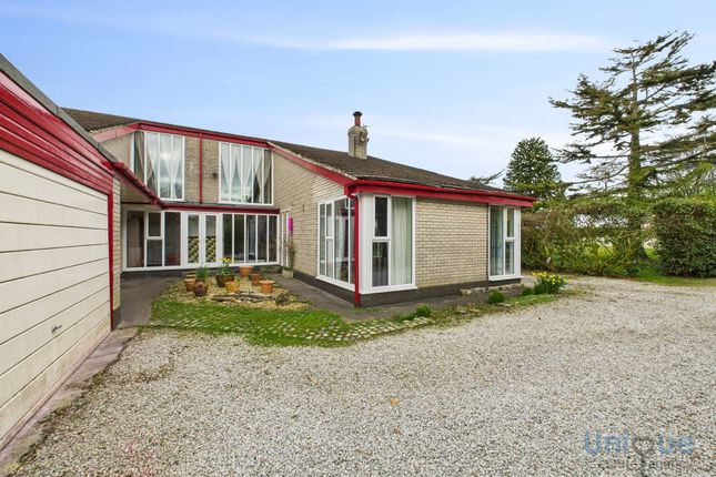 Torridon,, Moss House Lane, Westby photo 3