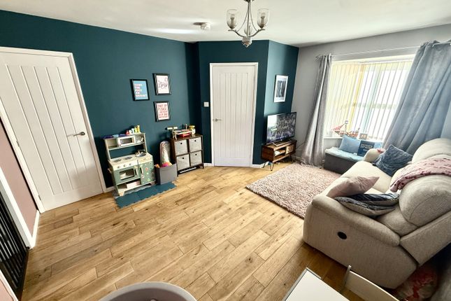 67, Whin Meadows, Hartlepool photo 3