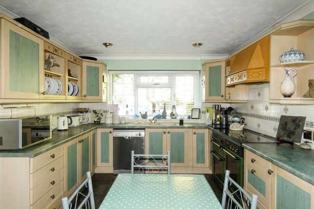 12, Salvington Hill, Worthing photo 4