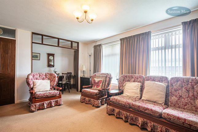 15, Ellorslie Drive, Sheffield photo 3