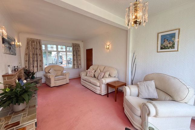 2 Leith Avenue, Sale photo 3