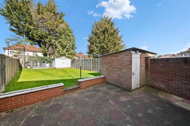 23, Owen Road, Hayes photo 4