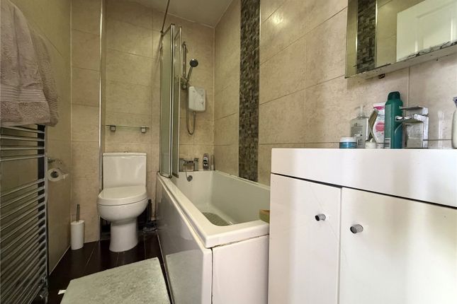 61, Trent Road, Slough photo 5