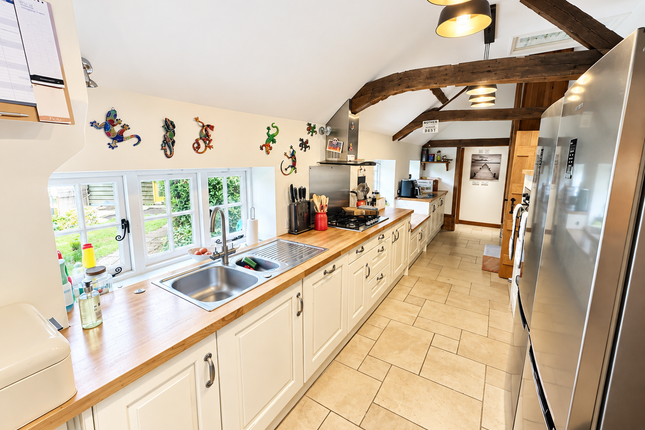 Griffin House, Ashford photo 2