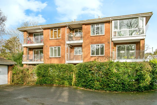 1-bed flat on Lansdowne Road, Bournemouth BH1, £125,000