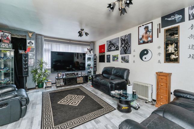 21, St. Davids Drive, Deeside photo 4