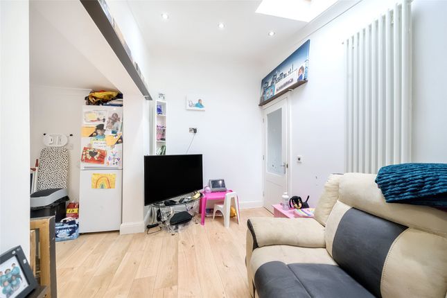 Flat for sale in Parchmore Road, Thornton Heath