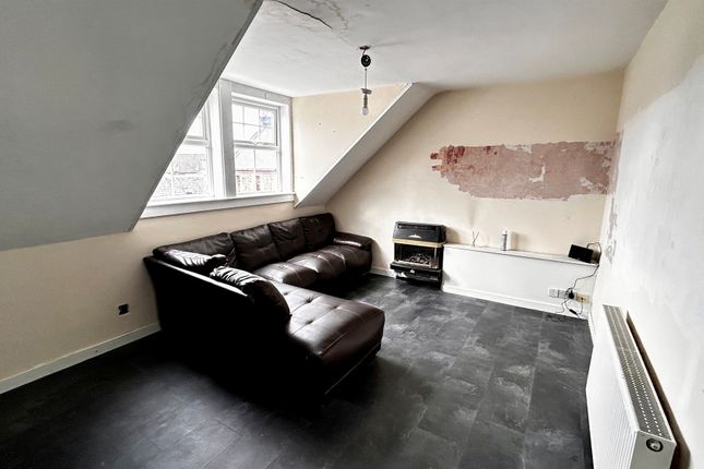 Flat 1,  4, Glasgow Vennel, Irvine photo 3