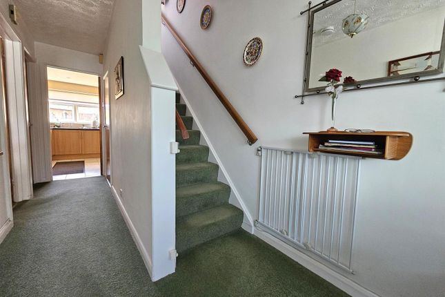 80, Lilliesfield Avenue, Gloucester photo 4