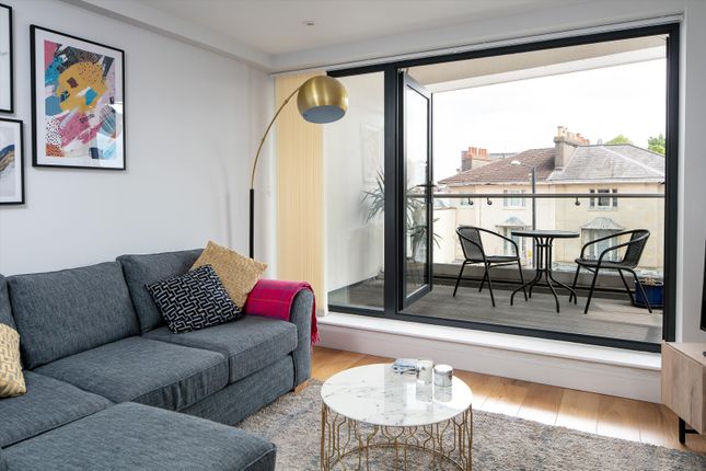 Flat for sale in Oakfield Road, Clifton, Bristol