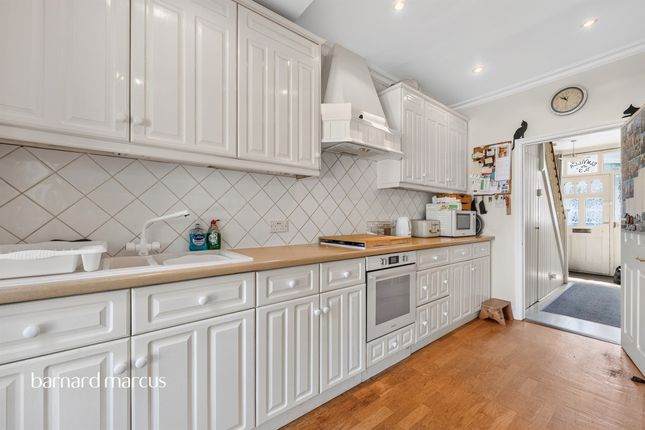 23, Hackbridge Road, Wallington photo 4