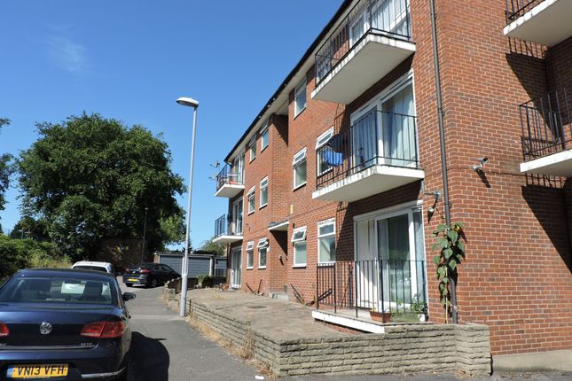 Thumbnail Flat to rent in Wickham Close, New Malden