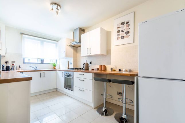 Thumbnail Flat to rent in Upper Richmond Road, Putney, London