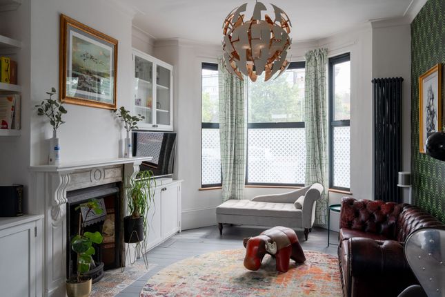 24 Kingswood Road, London photo 4