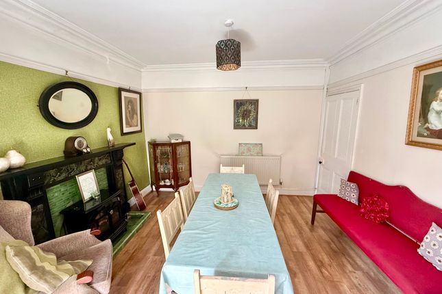 1 Victoria Villas, St. Lukes Road, Pontypool photo 4