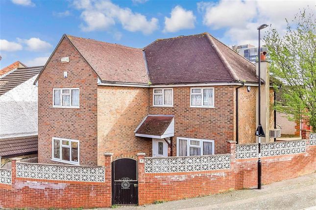 Thumbnail Detached house for sale in Abbey Road, Croydon, Surrey