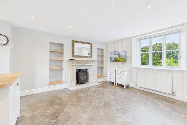 24, Rosemoor Close, Marton photo 4