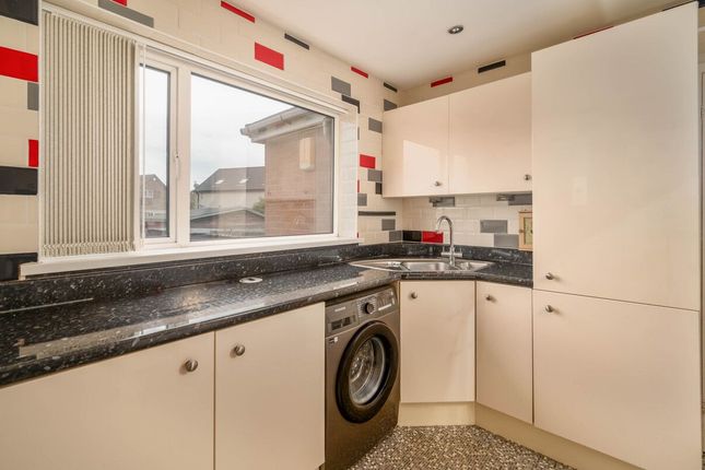 232 Whitehall Road, Drighlington photo 4