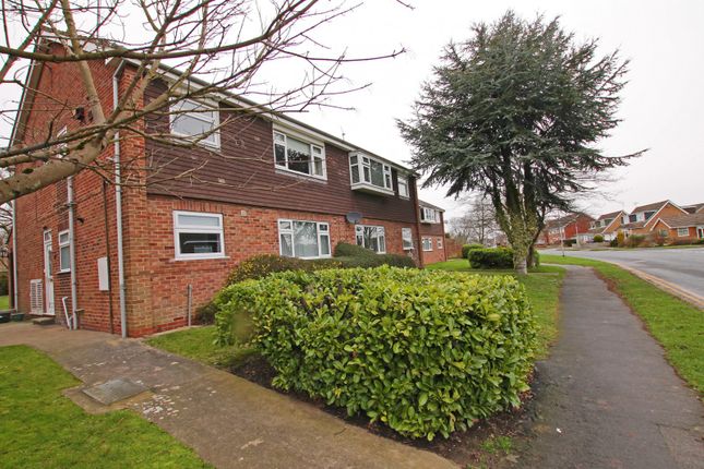 Flat to rent in Greendale Court, Cottingham