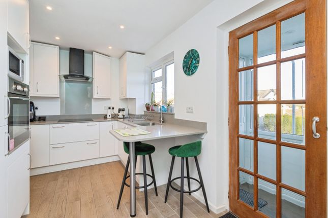 97, Headway Rise, Teignmouth photo 2