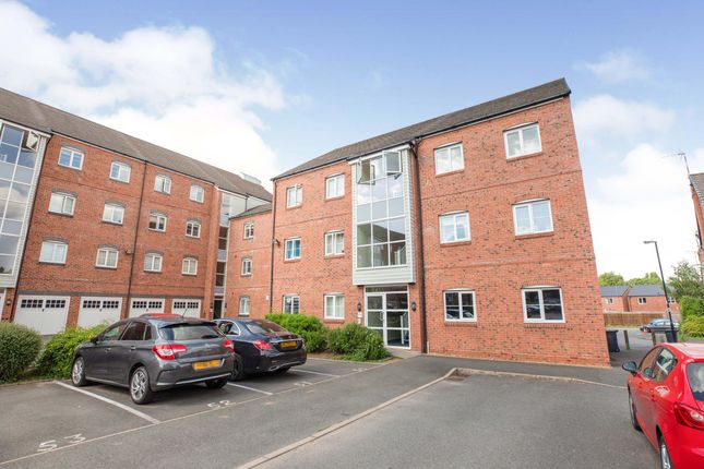 Flat to rent in Chandley Wharf, Warwick
