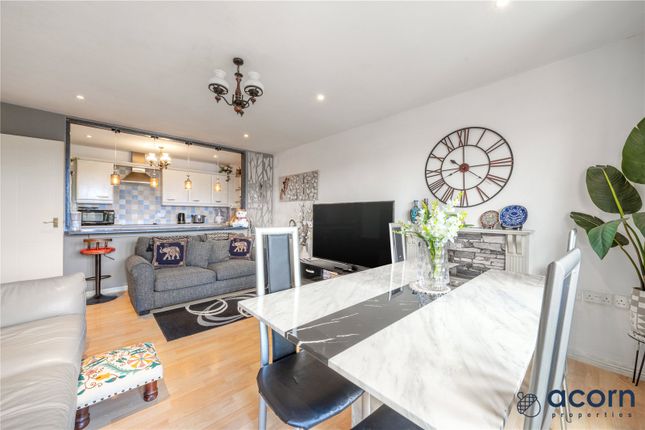 Flat for sale in Geneva Court, Colindale, London