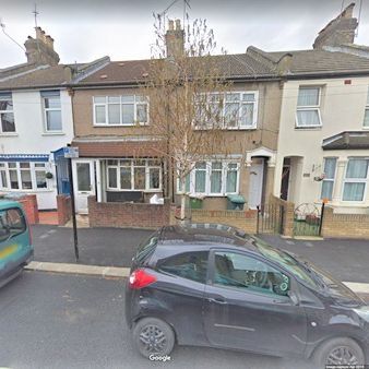 Thumbnail Terraced house to rent in Brock Road, Plaistow