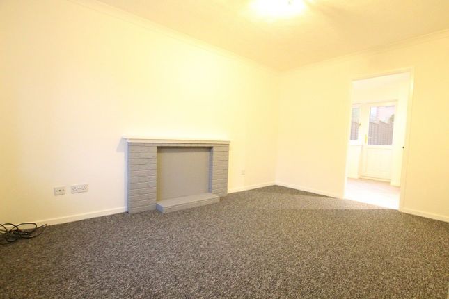 4 Debdale Avenue, Worcester photo 4