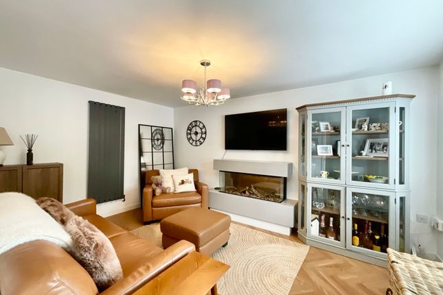 11 Hughes Drive, Stone photo 2