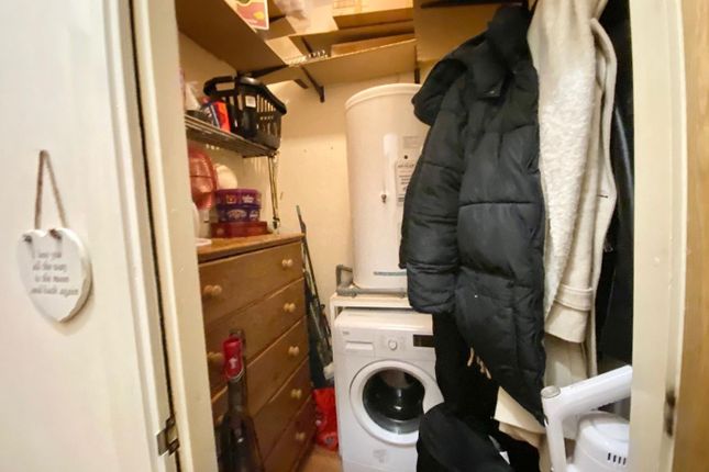 Apartment 11, Saville Court, Huddersfield photo 4