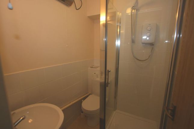 41, Viewfield Close, Harrow photo 5