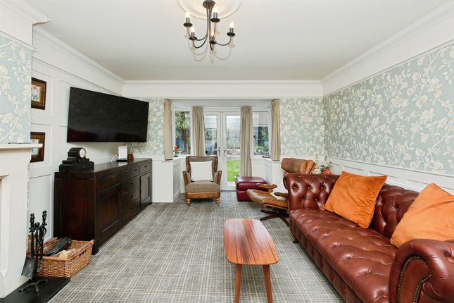 8, Brecon Close, Derby photo 3