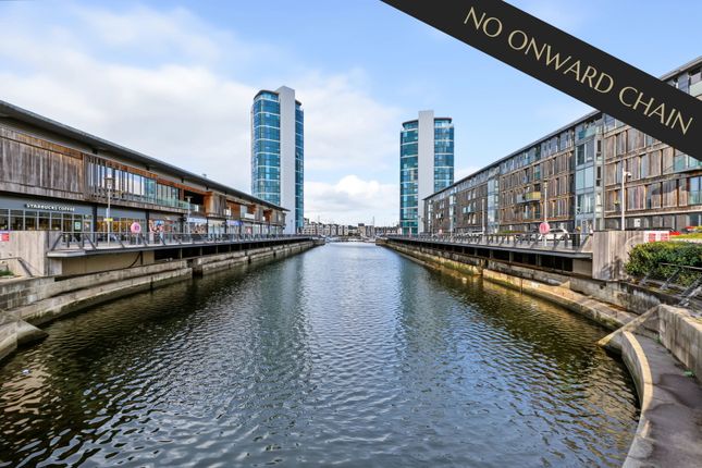 2-bed flat on Dock Head Road, Chatham, £190,000