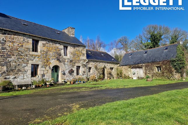 Thumbnail Villa for sale in Plusquellec, Côtes-D'armor, Bretagne