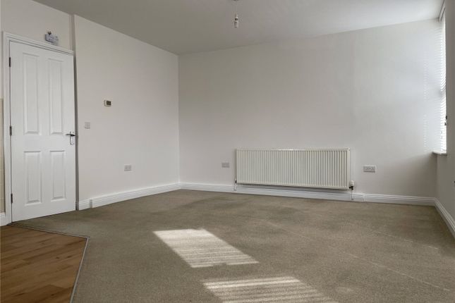 Flat 2, 1, Billetfield, Somerset photo 4