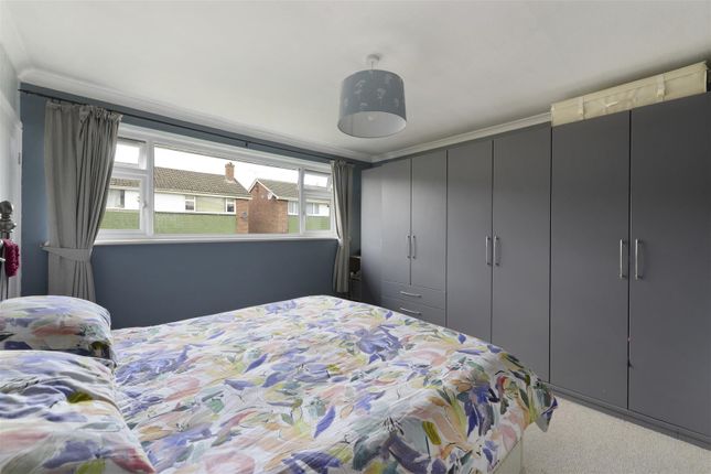 119, Newbury Avenue, Allington photo 3