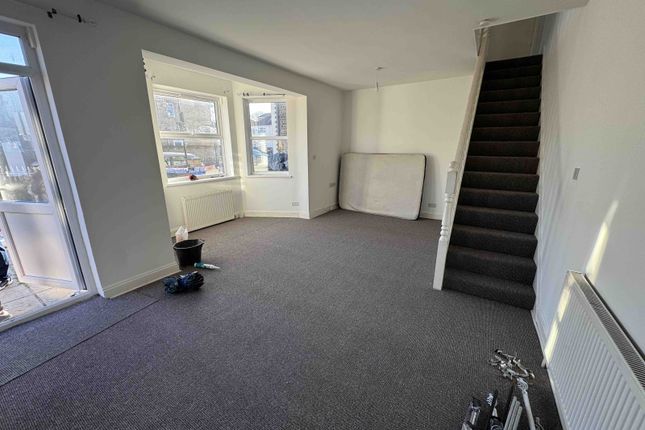 2 Bed House To Rent Hounslow Tw3