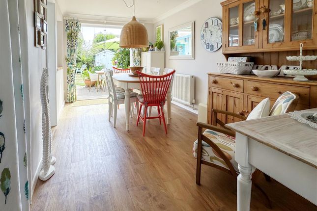 39, Middle Mead, Littlehampton photo 4