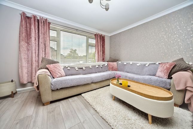 14 Arnside Avenue, Wigan photo 2