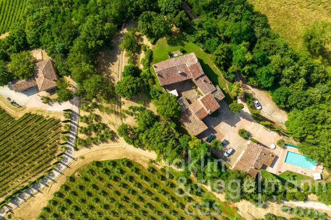 Country house for sale in Italy, Umbria, Perugia, Perugia