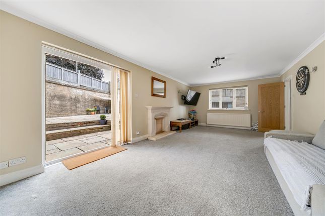 The Vicarage, Kings Head Hill, Bridport photo 3
